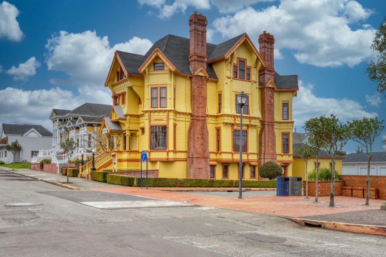 Cottage On The Canal Eureka Bagian luar foto